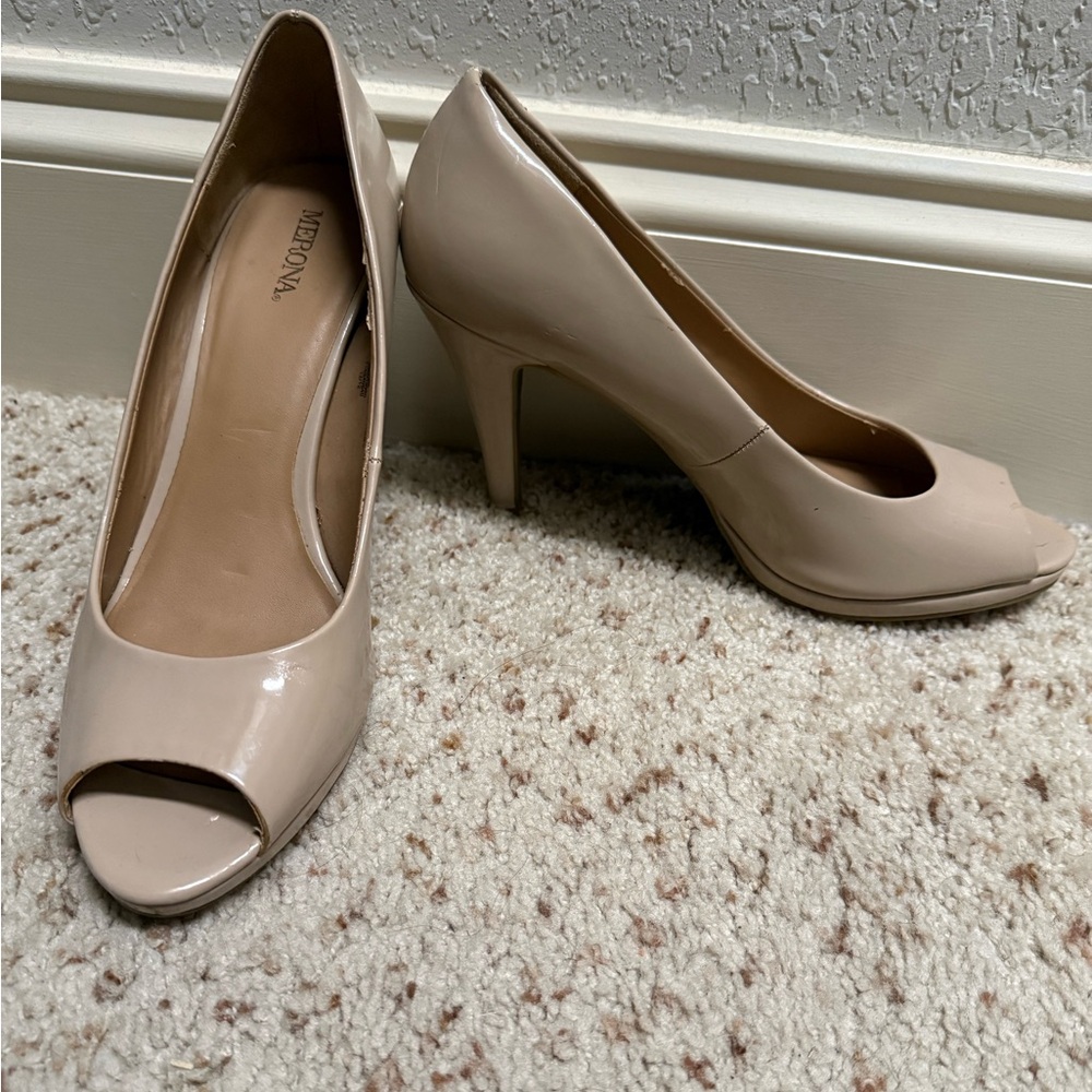 Merona Women's Beige Peep Toe Heels